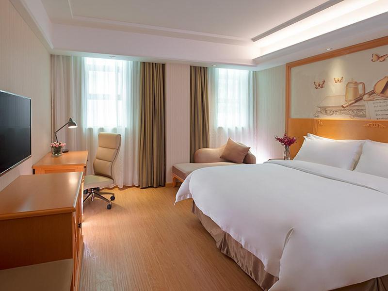 Vienna 3 Best Hotel Shenzhen Airong Road Exterior photo