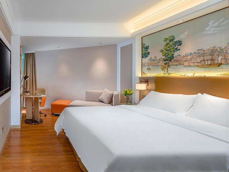 Vienna 3 Best Hotel Shenzhen Airong Road Exterior photo
