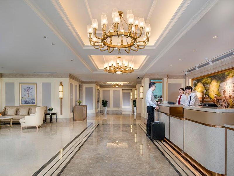 Vienna 3 Best Hotel Shenzhen Airong Road Exterior photo